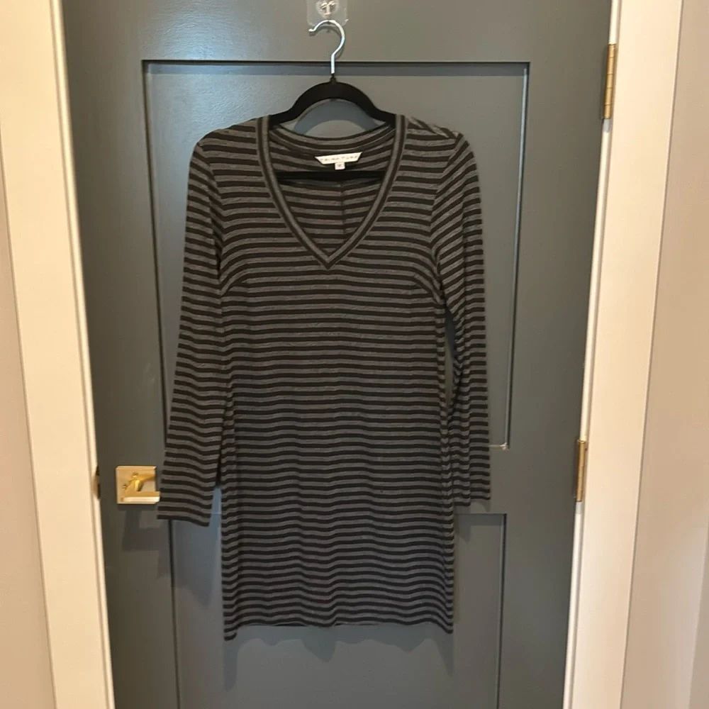 Trina Turk long sleeve shirt dress Size M worn 1-2